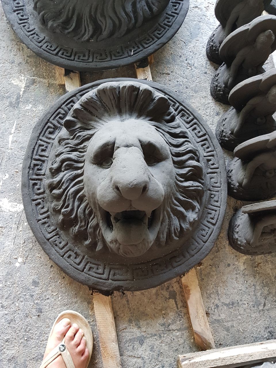 Water Features: Lions Head Water Feature